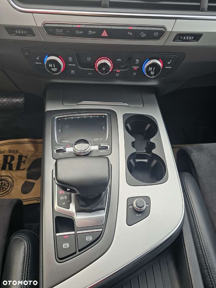 Audi Q7 - 29