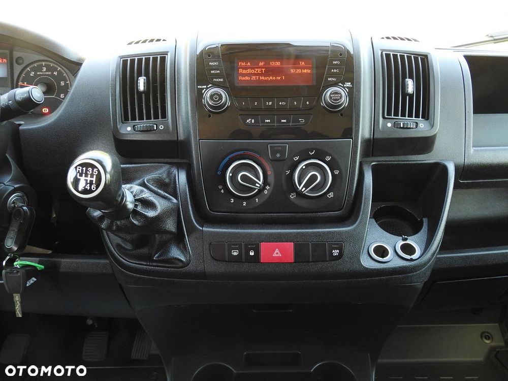 Peugeot BOXER SKRZYNIA PODWÓJNA KABINA DOKA 7 MIEJSC KLIMATYZACJA  140KM - 33