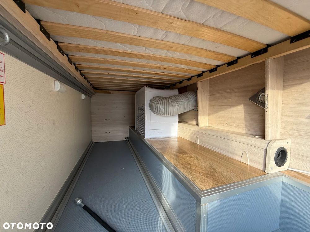 Hobby Kamper,camper I właściciel garażowany 6-osób - 34