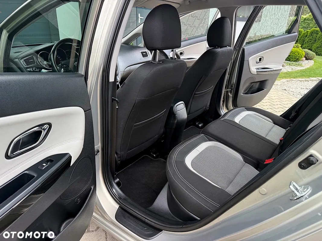 Kia Ceed Cee'd 1.4 XL - 17