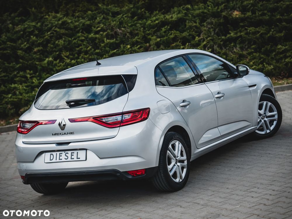 Renault Megane 1.5 Blue dCi Limited - 13