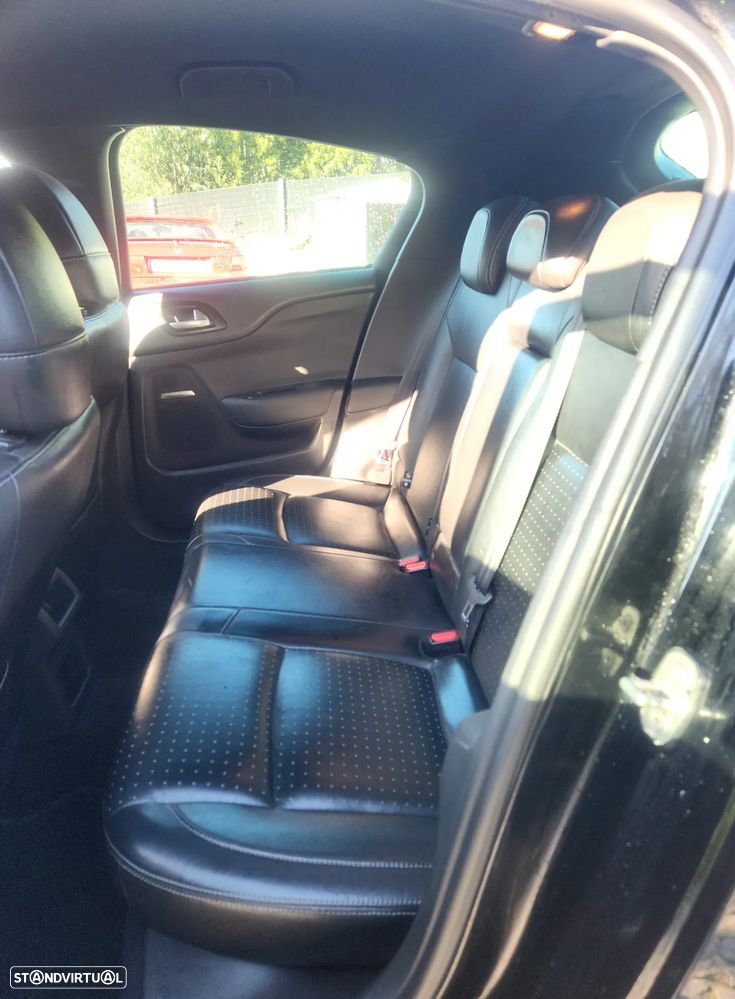 Citroën DS4 1.6 e-HDi So Chic - 12