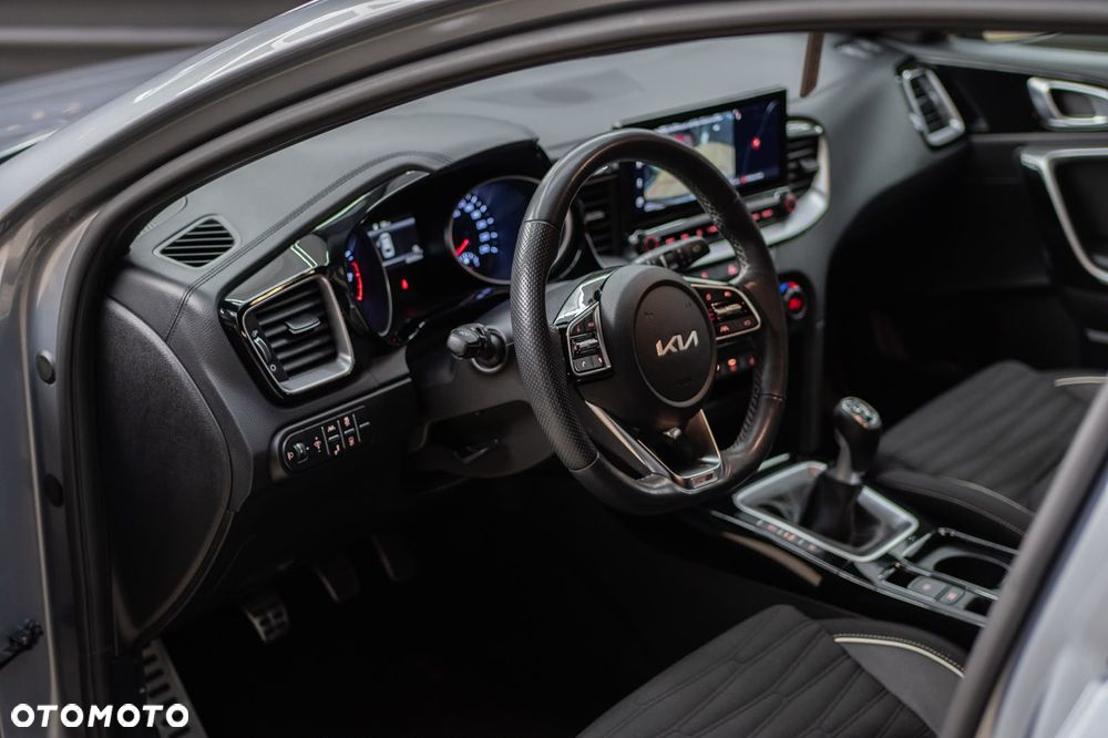 Kia ProCeed 1.5 T-GDI GT Line - 6