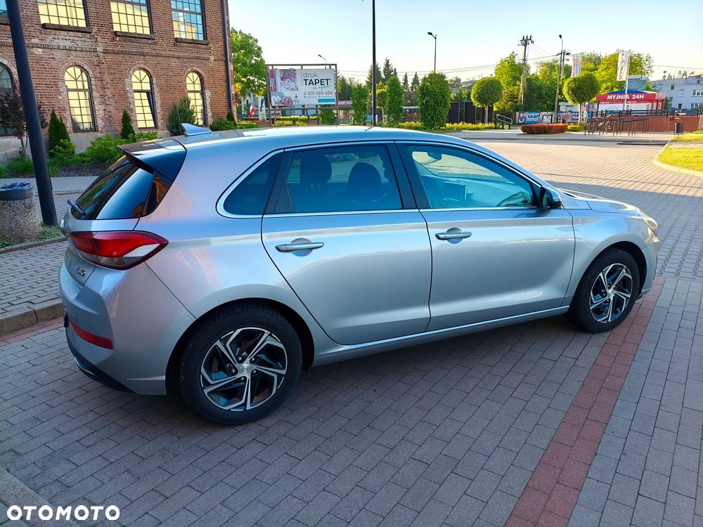 Hyundai i30 1.6 D Comfort DCT - 5