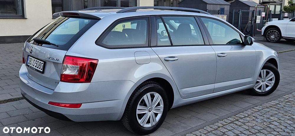 Skoda Octavia 1.6 TDI Edition - 24