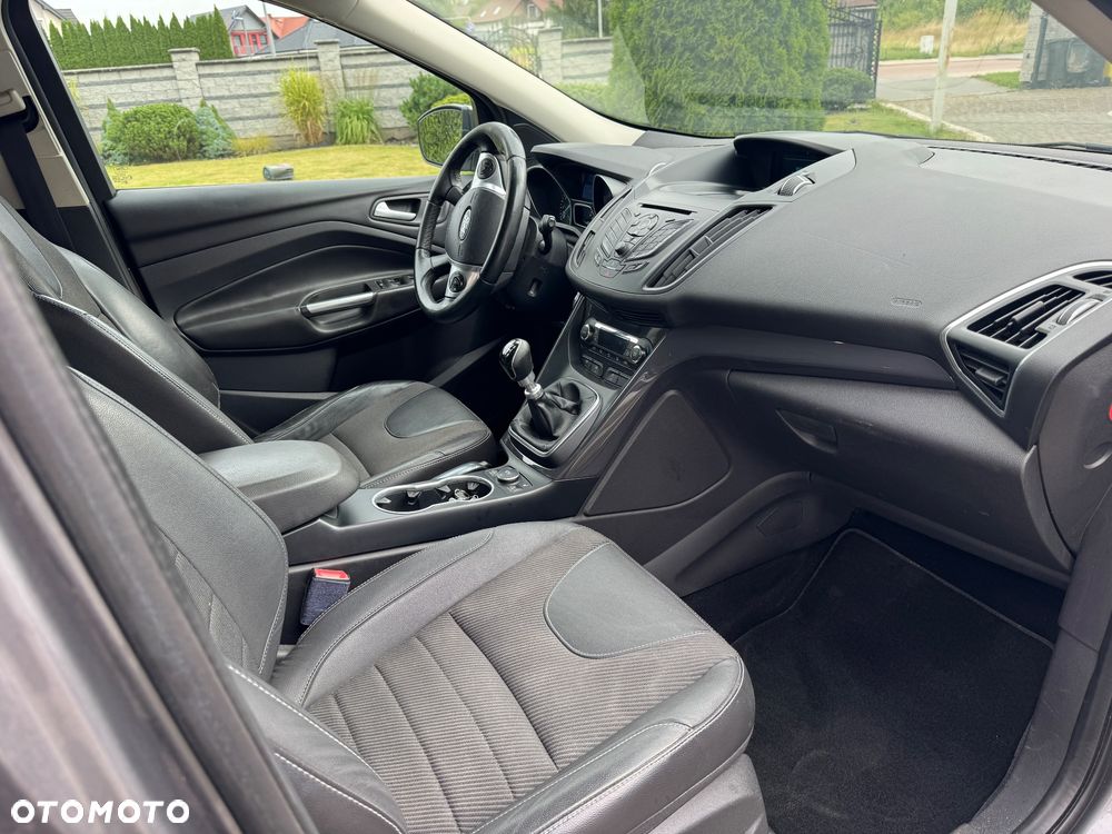 Ford Kuga 1.6 EcoBoost 2x4 Trend - 9