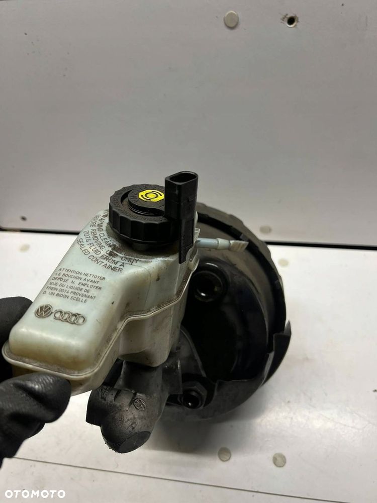 8J2 614 105 AC Serwo hamulcowe 2.0 TFSI Audi TT TTS Mk2 - 1