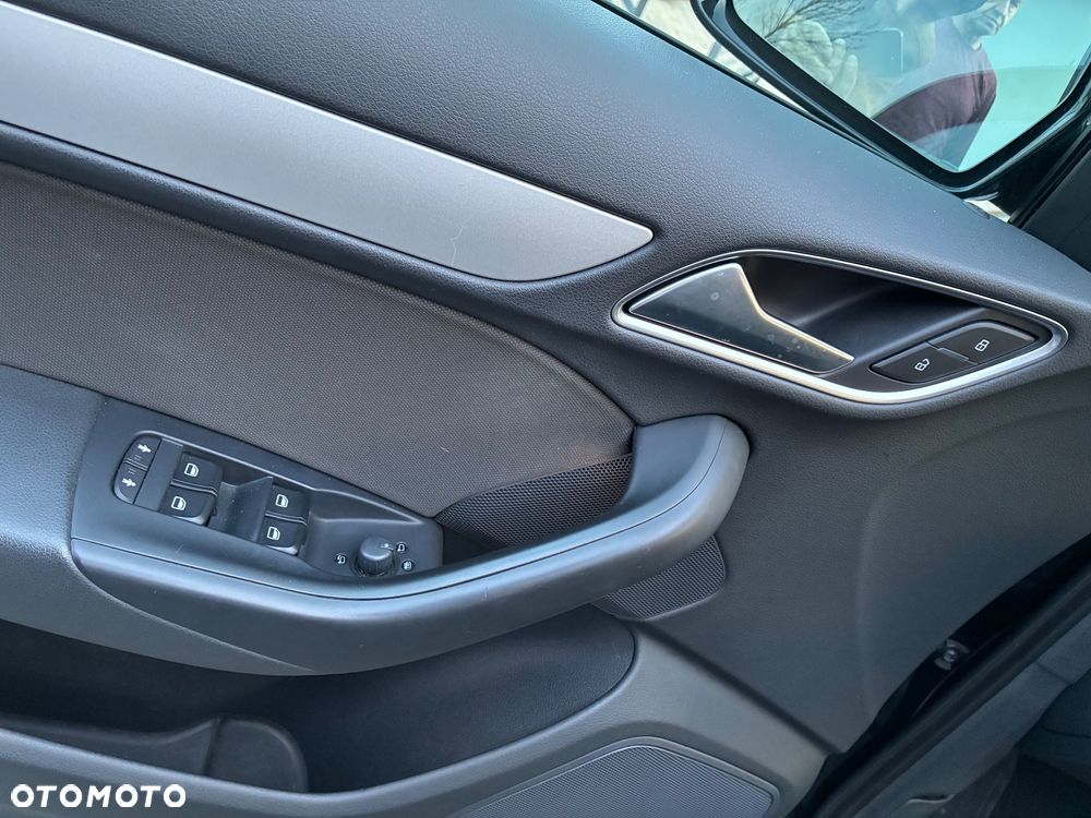 Audi Q3 2.0 TDI S tronic - 6