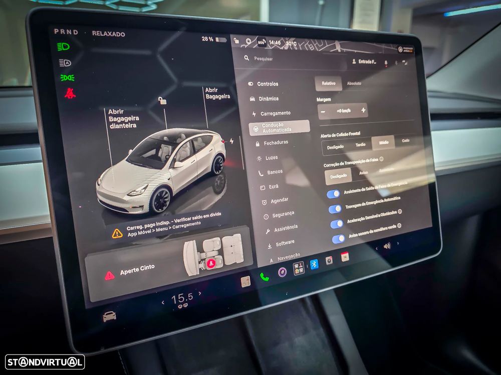 Tesla Model Y Long Range Dual Motor AWD - 29
