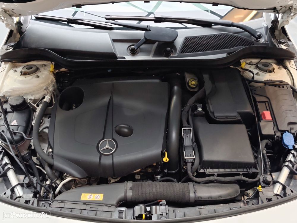 Mercedes-Benz CLA 200 (CDI) d 4Matic 7G-DCT Urban - 27