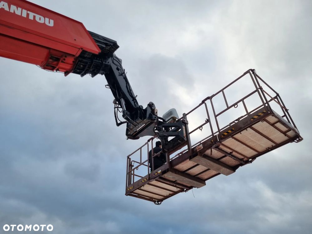 Manitou MRT3255+ PRIVILAGE Ładowarka Teleskopowa 32metry 5630 mtg Kosz (Pilot 2 funkcje) Wciągarka hydr. Widły. Jak Nowa z Norwegii! 2017r. KLIMA Webasto post. Kamera DEKRA 2026r. Po serwisach 100h temu! skręt 4 koła. Auto-poziomowanie! jazda szybka wolna. Zero luzów wycieków! - 37