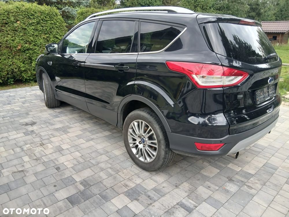 Ford Kuga 1.6 EcoBoost 2x4 Titanium - 6