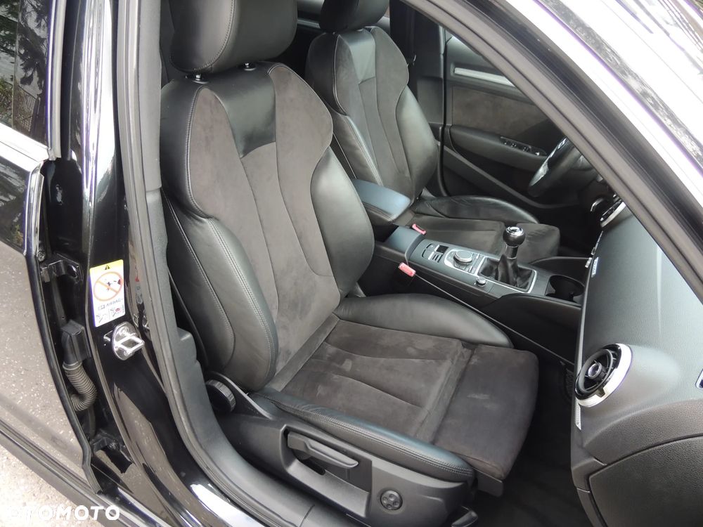 Audi A3 Sportback 2.0 TDI quattro S line Sportpaket - 17