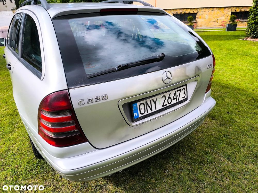 Mercedes-Benz Klasa C - 32