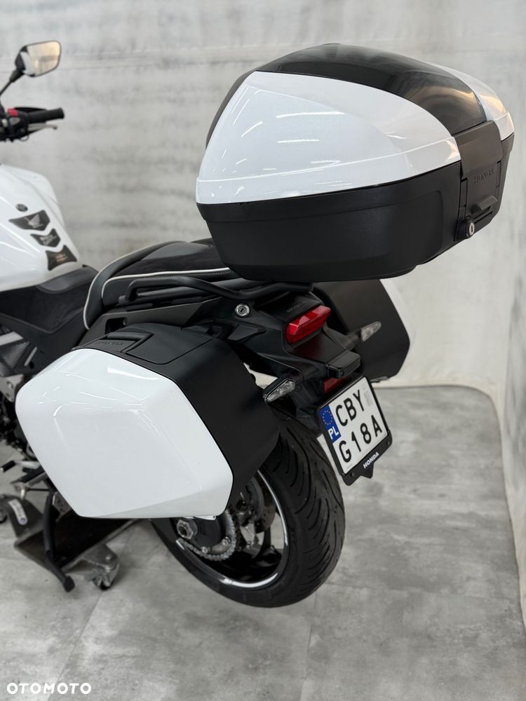 Honda VFR - 7