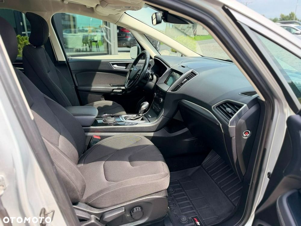 Ford S-Max - 16