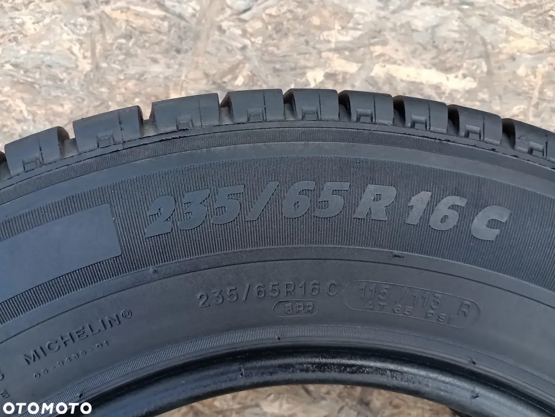 *OPONY 4x 235/65 R16C 115R MICHELIN AGILIS LATO 2017R 8,5-7MM - 8