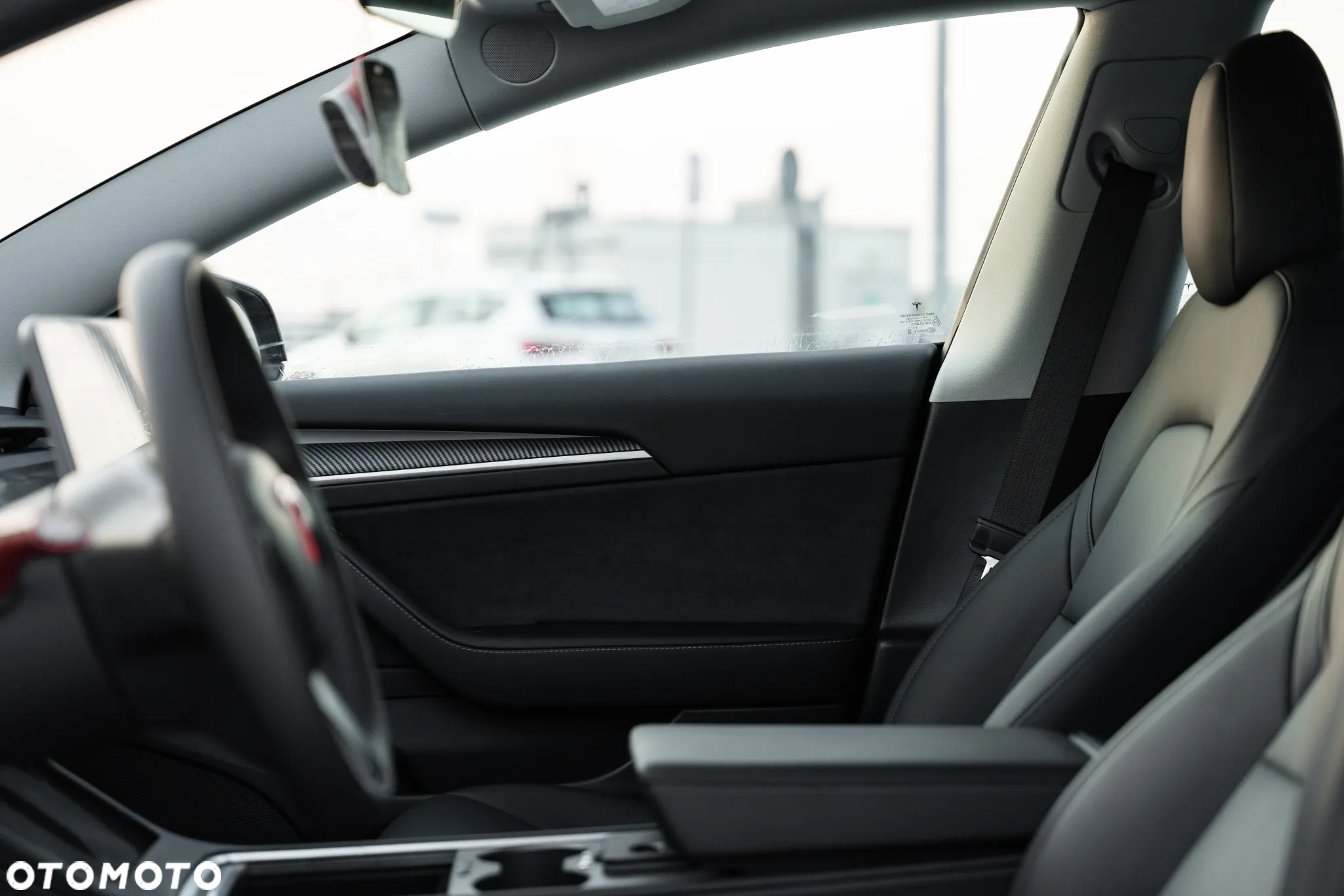 Tesla Model 3 - 16