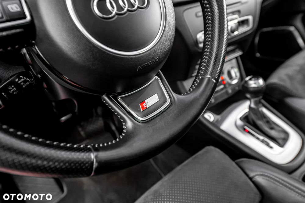 Audi Q3 2.0 TFSI Quattro S tronic - 30