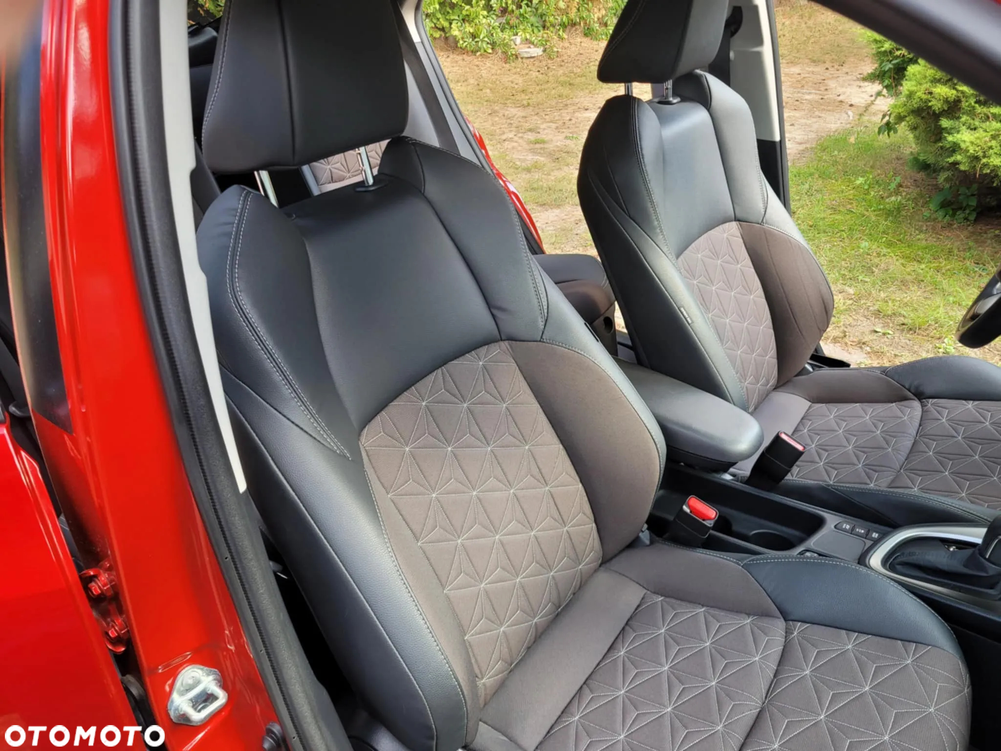 Toyota Yaris Cross Hybrid 1.5 Premiere Edition - 9
