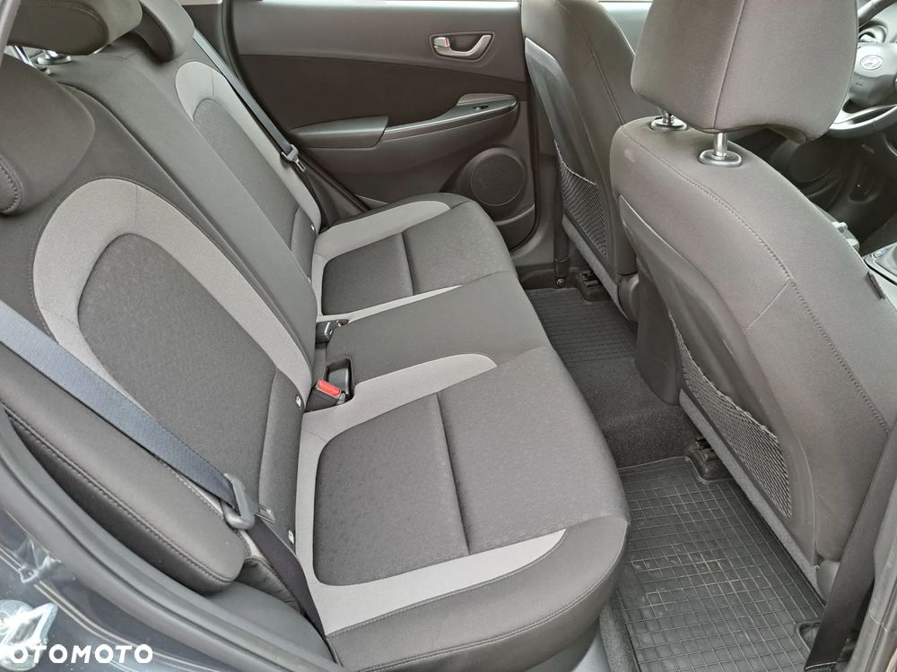 Hyundai Kona - 22