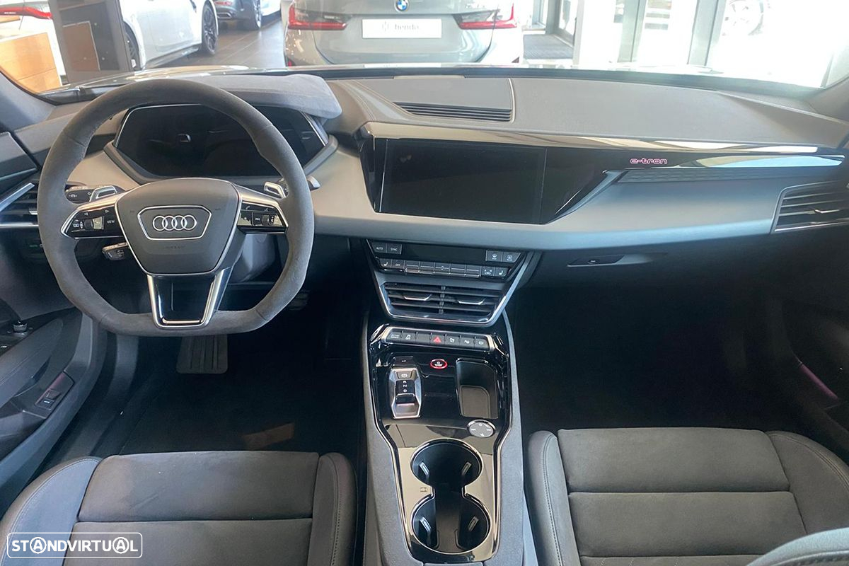 Audi e-tron - 8
