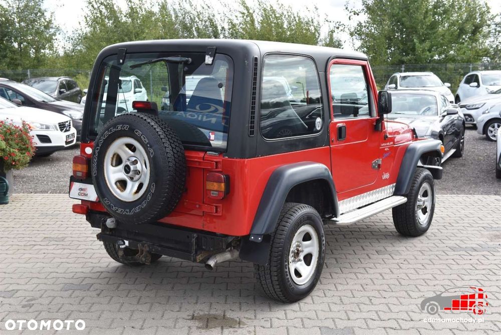 Jeep Wrangler - 10