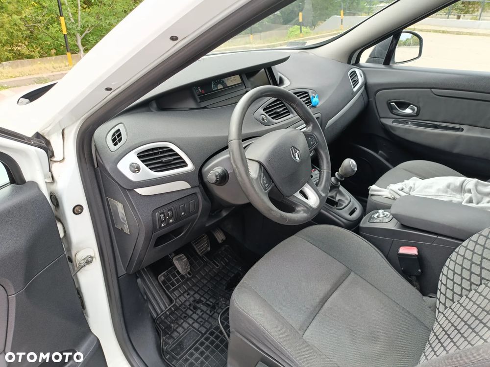 Renault Scenic 1.6 16V Authentique Euro5 - 9