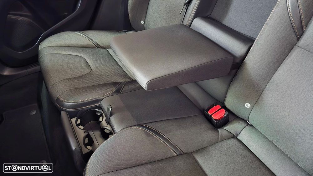 Volvo V40 2.0 D2 Momentum Geartronic — fotografia 58