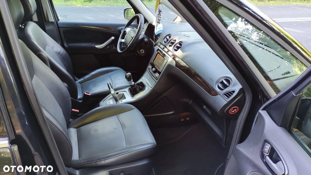 Ford Galaxy 2.0 TDCi Ghia - 16