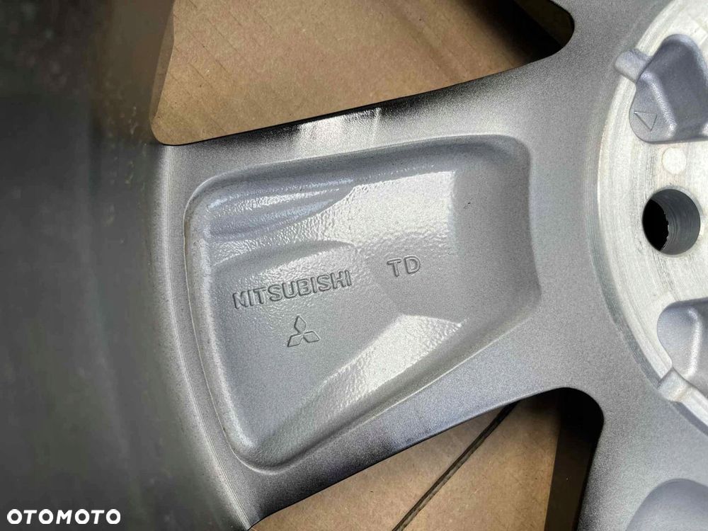 MITSUBISHI ASX OUTLANDER ECLIPSE CROSS FELGI 7JX18 ET38 5X114.3 - 8