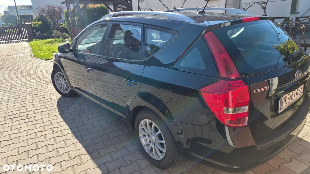 Kia Ceed - 2