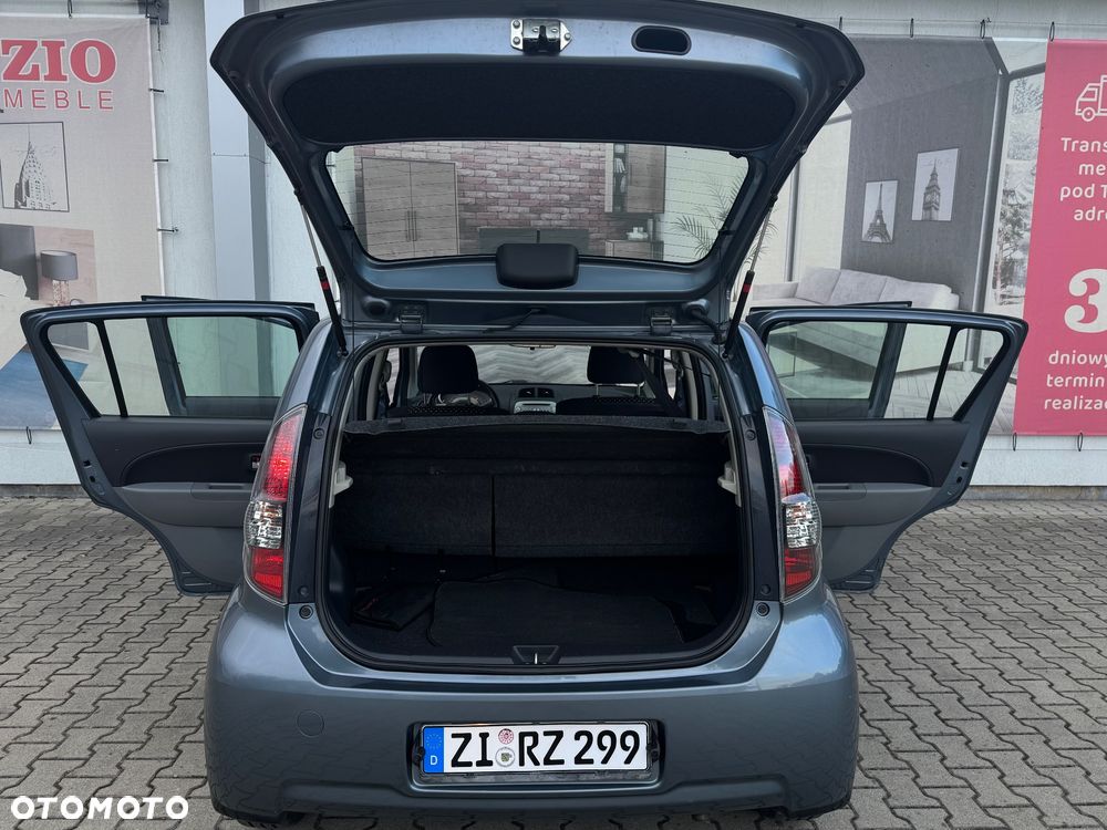 Daihatsu Sirion - 28