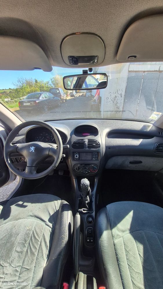 Peugeot 206 2.0 HDi XT - 5