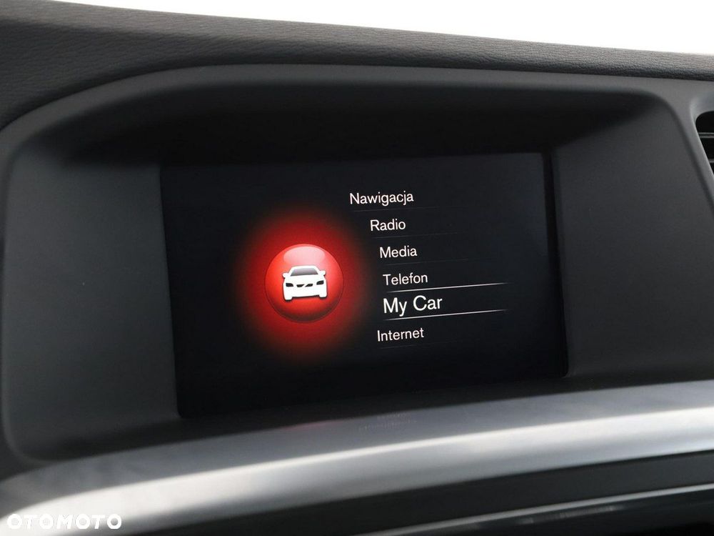 Volvo V60 D2 Summum - 24