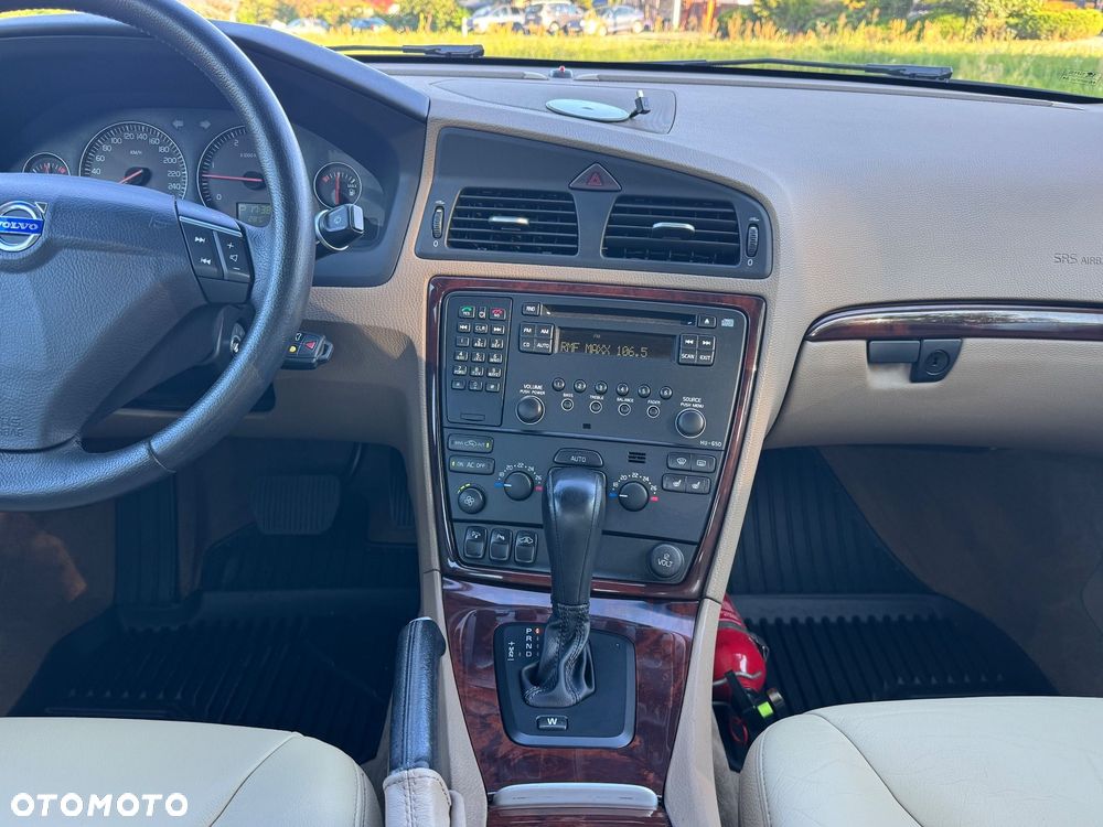 Volvo S60 2.4D Momentum - 28