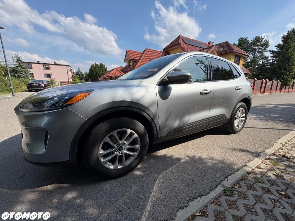 Ford Kuga - 2
