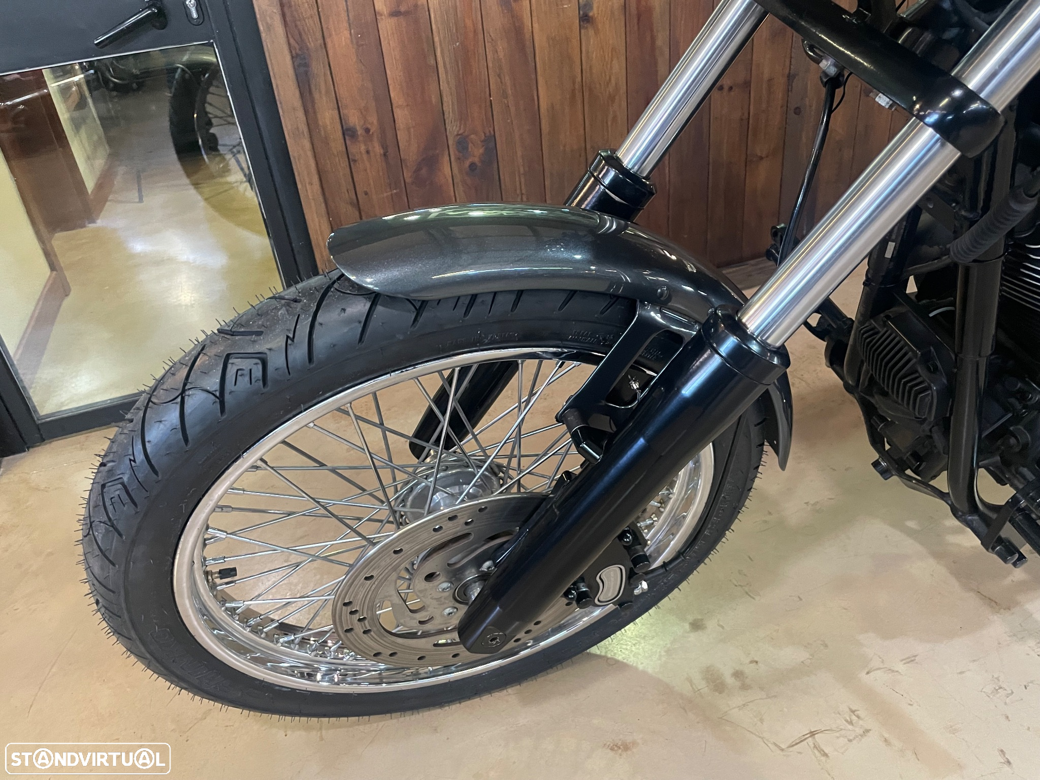 Harley-Davidson Dyna FXDI Super Glide - 8