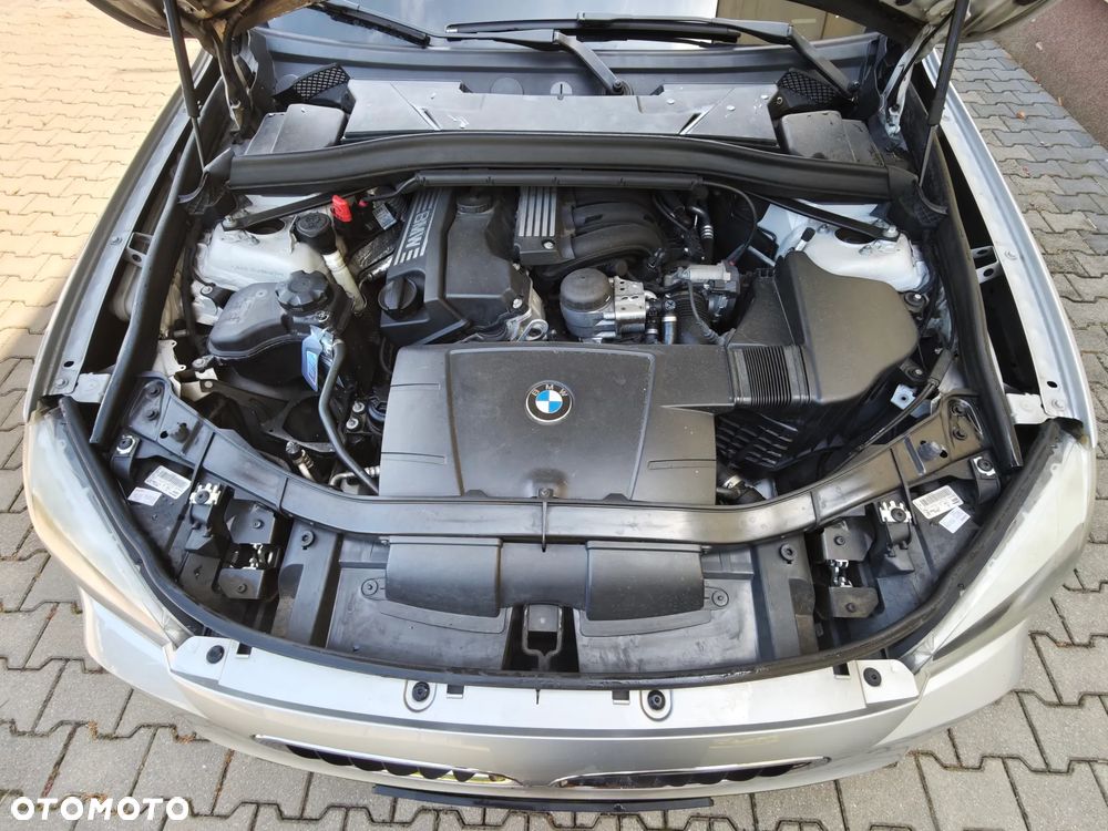 BMW X1 sDrive18i - 33