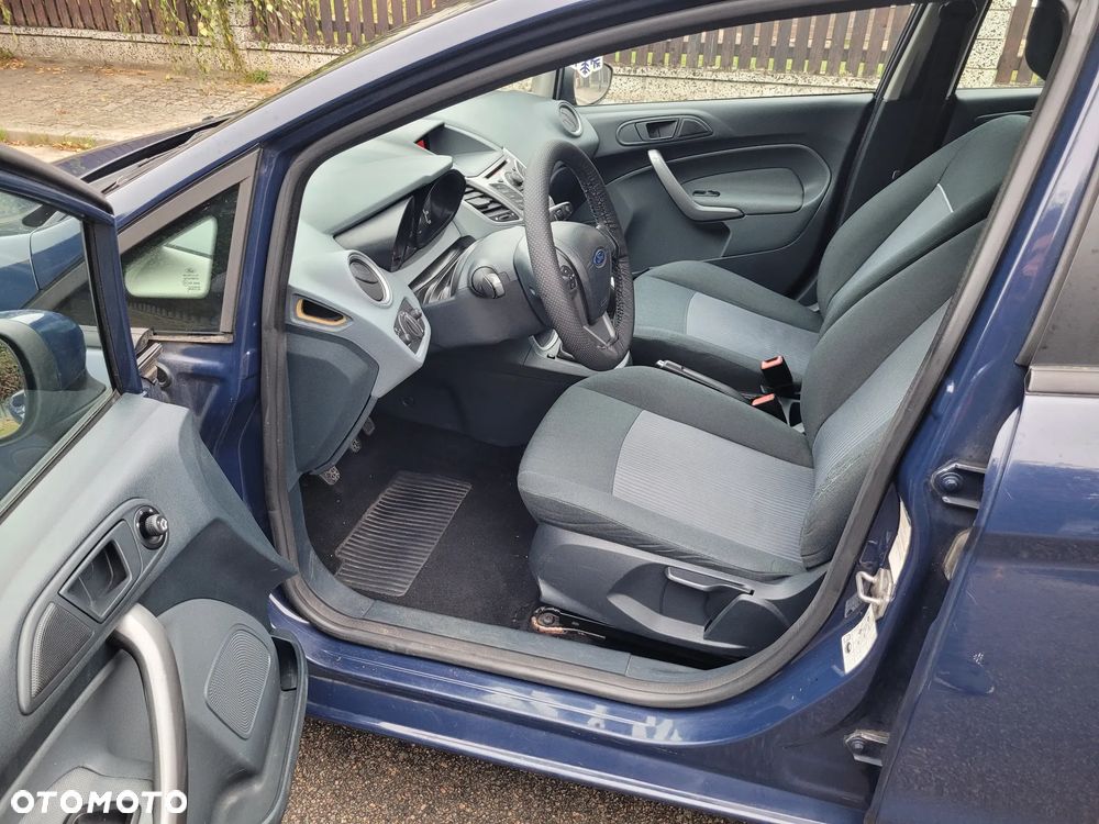 Ford Fiesta - 7