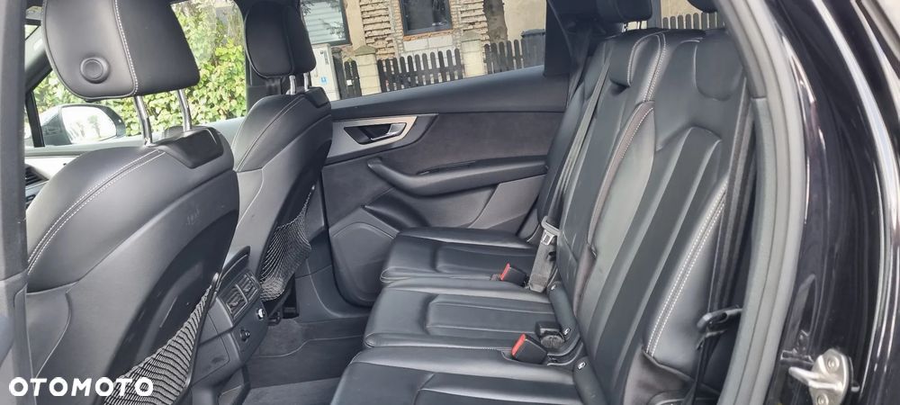 Audi Q7 - 11