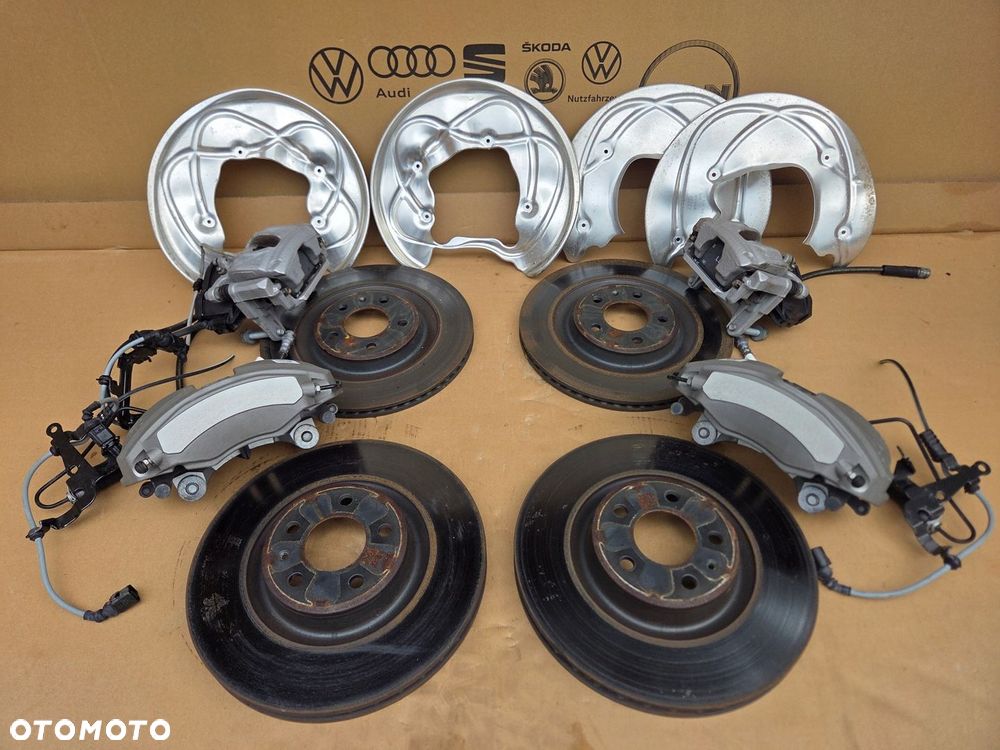 AUDI A4 A5 Q5 A6 A7 C8 4K TARCZE ZACISKI KLOCKI 4 TŁOCZKI 338MM JAK NOWE - 1