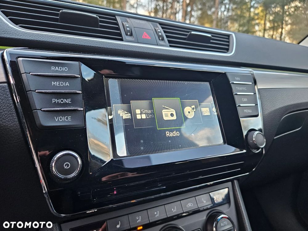 Skoda Superb 2.0 TDI Style - 37