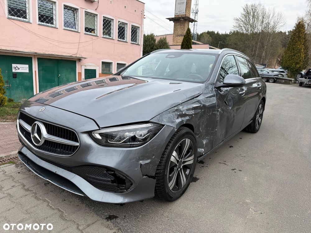 Mercedes-Benz Klasa C 200 4Matic 9G-TRONIC Avantgarde - 3