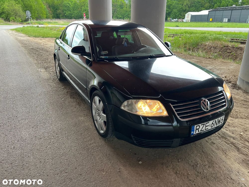 Volkswagen Passat 1.9 TDI Highline - 27