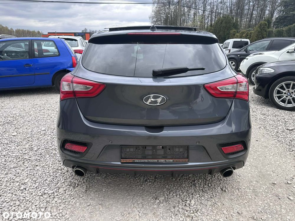 Hyundai i30 1.6 T GDI Turbo - 10