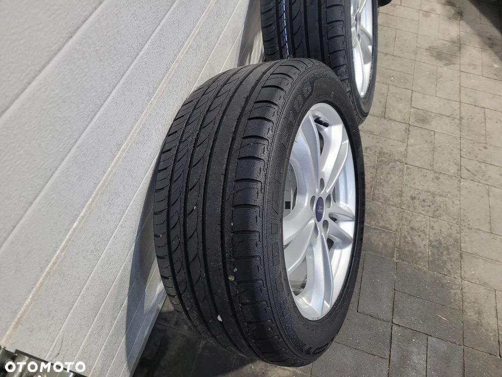 Ford Mondeo MK5 kombi 15r Kola felgi 7,5/17 5x108 - 4