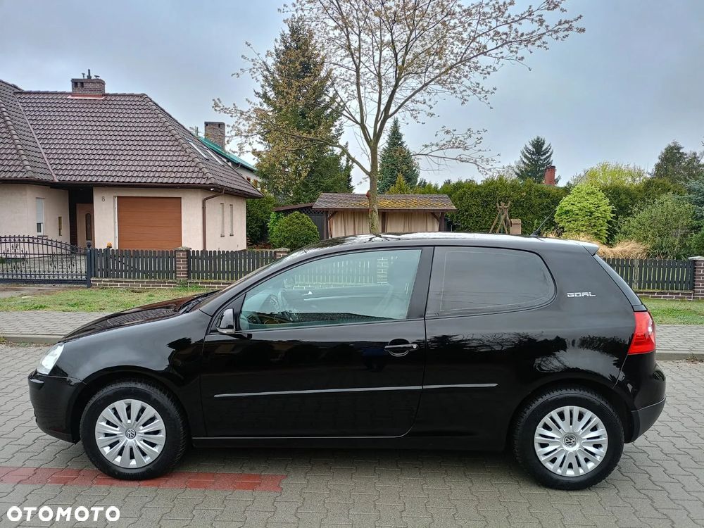 Volkswagen Golf - 4
