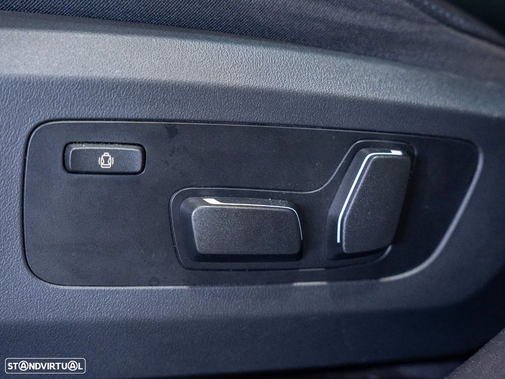 BMW X3 30 e xDrive Pack M Desportivo - 22