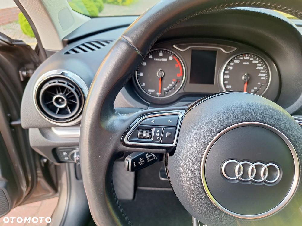 Audi A3 Sportback 1.4 TFSI S tronic Attraction - 24
